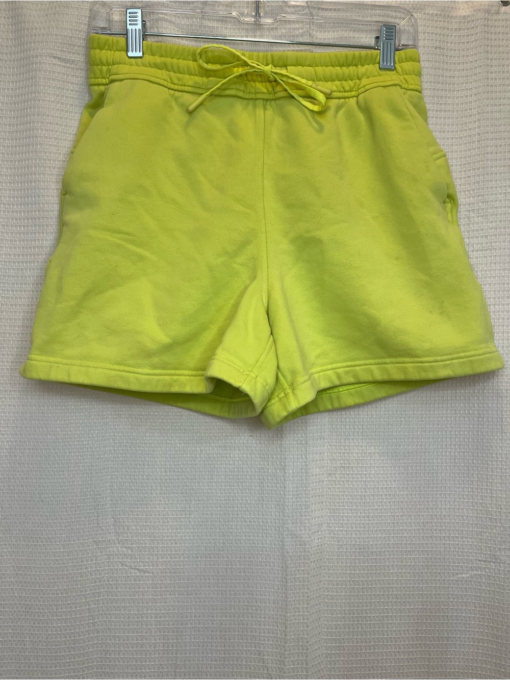 Lululemon Loungeful High-Rise Shorts 4" in Electric Lemon - Size 6